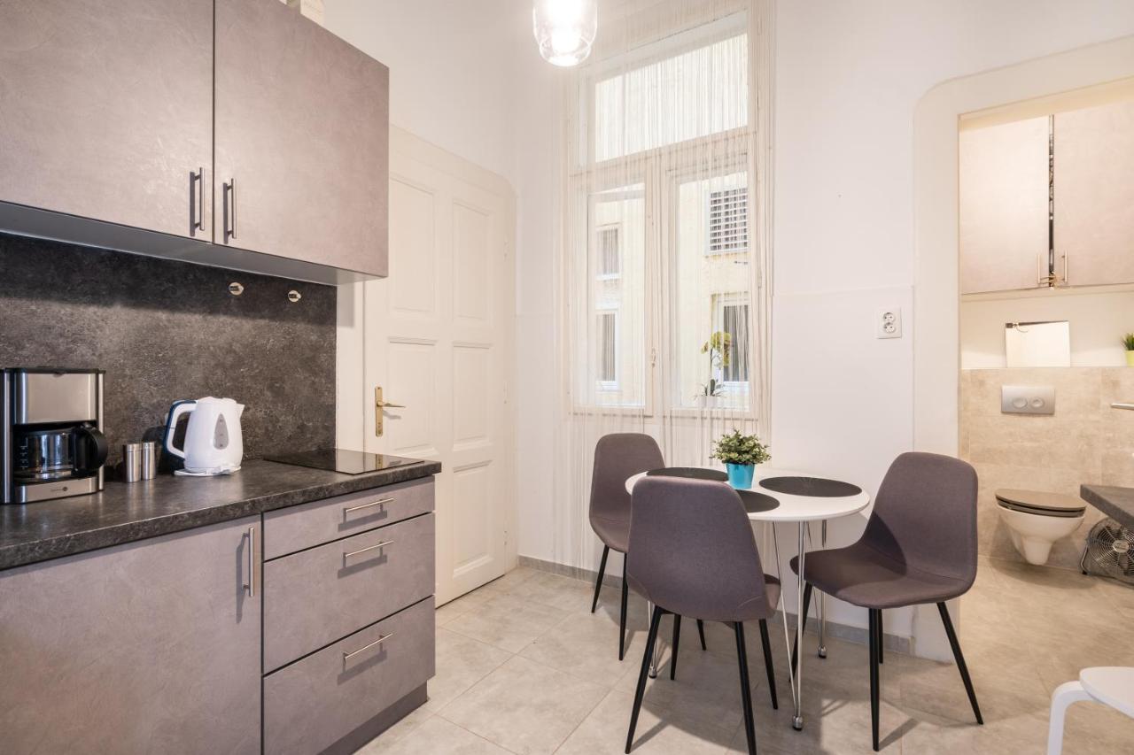 The White House Apartment Budapesta Exterior foto