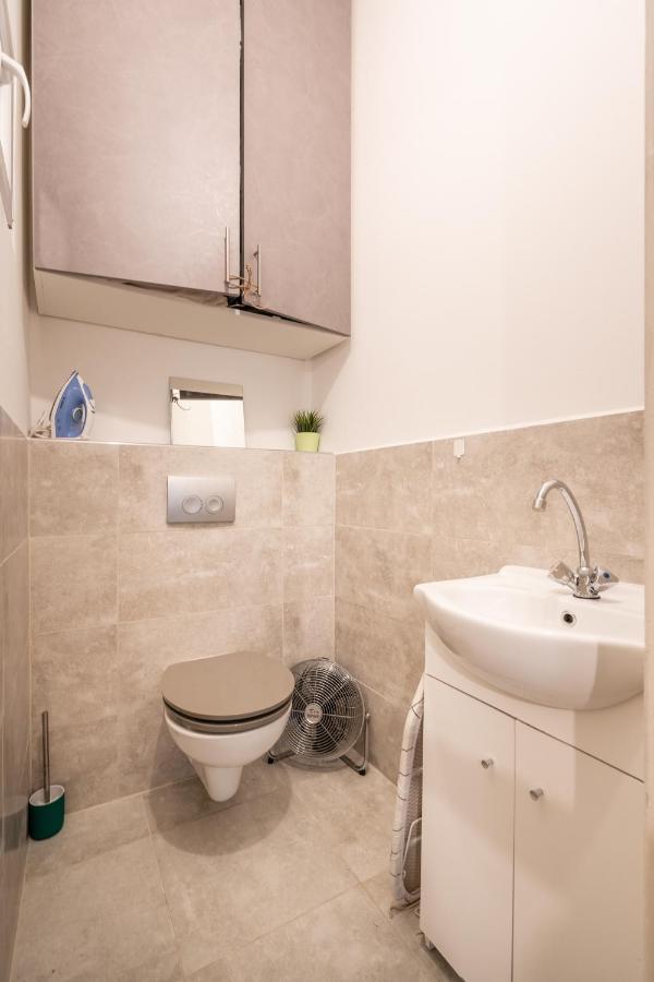 The White House Apartment Budapesta Exterior foto