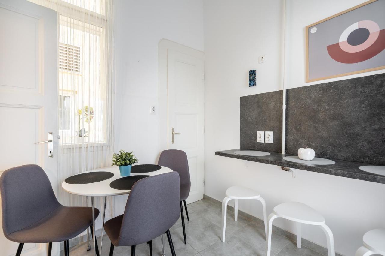 The White House Apartment Budapesta Exterior foto